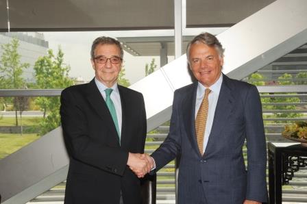 Mutua Madrileña y Telefónica firman un acuerdo global tecnológico