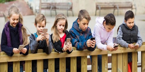 Das Seguros: ¿cómo utilizar el WhatsApp escolar de manera responsable?