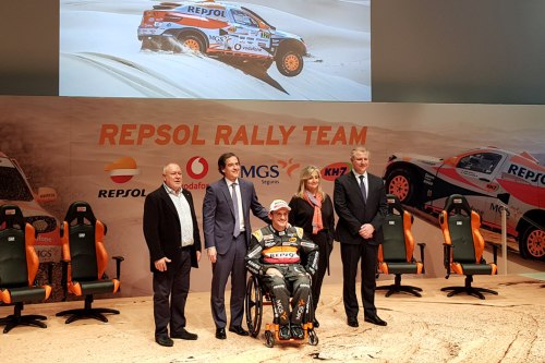 Isidre Esteve presenta su equipo para el Rally Dakar 2019