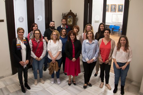 El Colegio de Valencia lleva hasta Gandía un curso sobre atención telefónica 