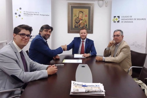 El Colegio de Mediadores de Granada y Asisa renuevan su acuerdo