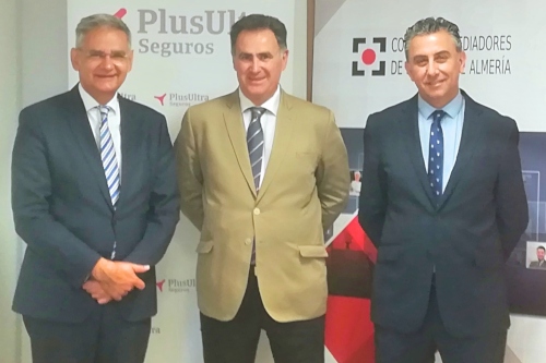 Plus Ultra y el Colegio de Almería estrechan su colaboración