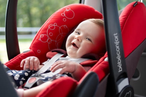 Alerta Race: los riesgos de dejar a un niño dentro de un vehículo bajo el sol
