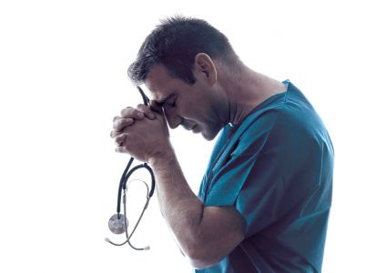 Uniteco denuncia médicos noticias de seguros