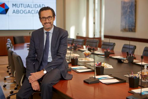 Enrique Sanz Fernández-Lomana, presidente de Mutualidad de la Abogacía. Noticias de seguros