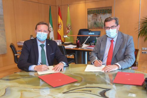 Diputación y el Colegio Profesional de Mediadores de Seguros firman un convenio para asesorar a los municipios.