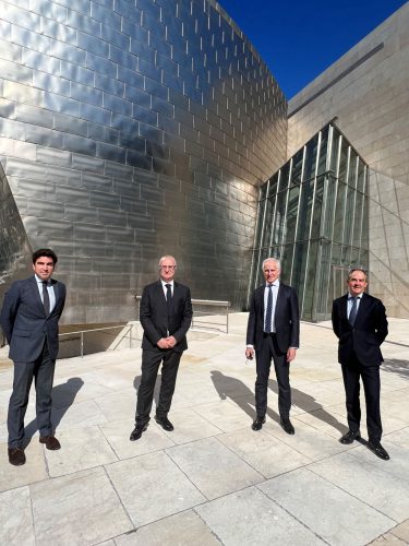 Seguros Bilbao renueva como patrono del Museo Guggenheim Bilbao.