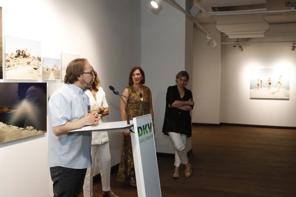 DKV inaugura la exposición Like de Eduardo Nave en el marco de PHotoESPAÑA en Zaragoza.