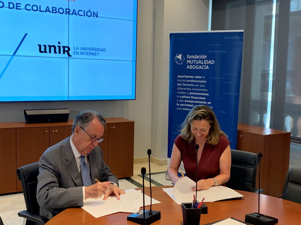 Fundación Mutualidad Abogacía y la Universidad Internacional de la Rioja se alían para potenciar el Máster de Acceso a la Abogacía.