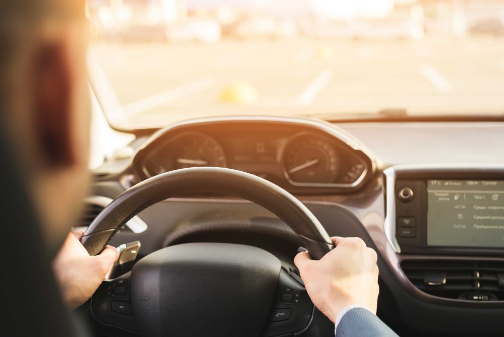 Hay diez factores sorprendentes que podrían estar aumentando las primas del seguro de automóvil sin que los conductores se den cuenta.
