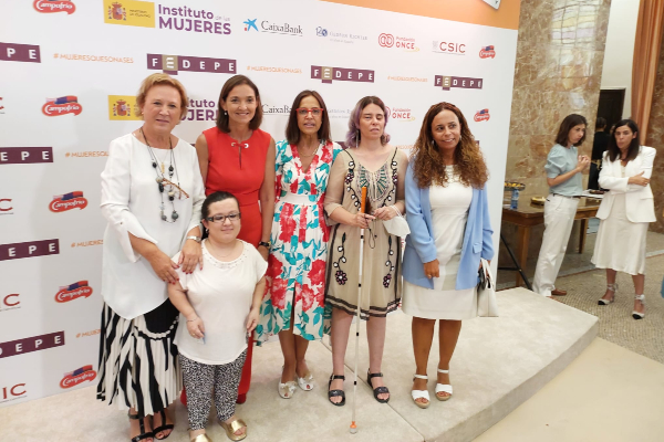 Fundación Integralia DKV galardonada en los Premios FEDEPE