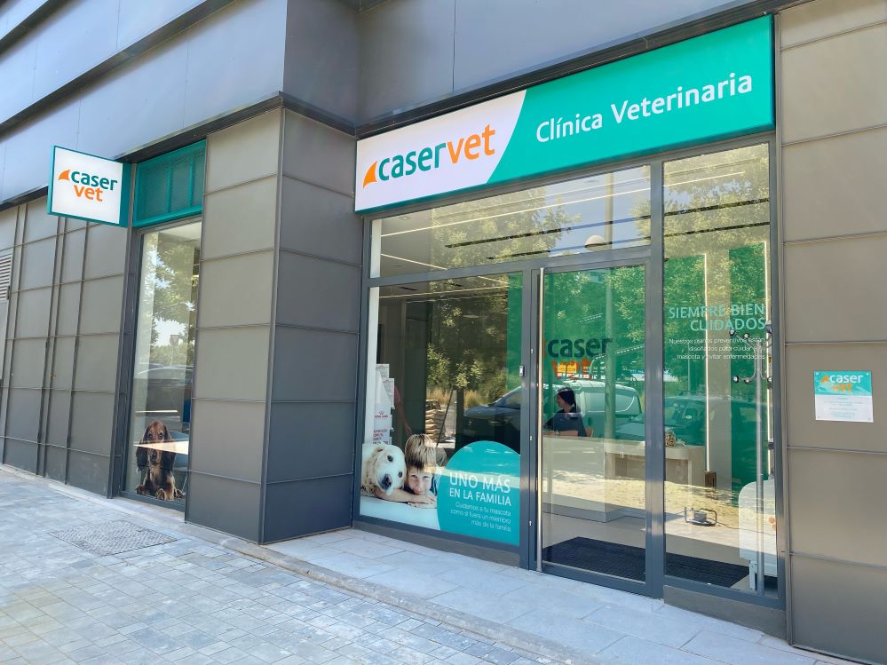Caservet continúa su expansión en Madrid con la adquisición de cinco nuevas clínicas.