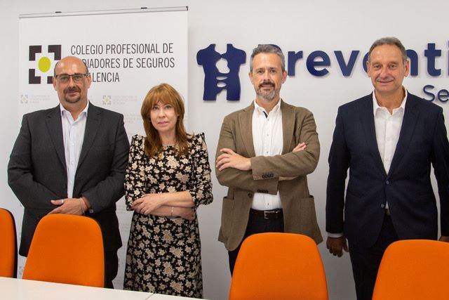 Preventiva y el Colegio de Valencia han renovado por un año más su alianza, tras la firma en las oficinas de la entidad en Valencia..