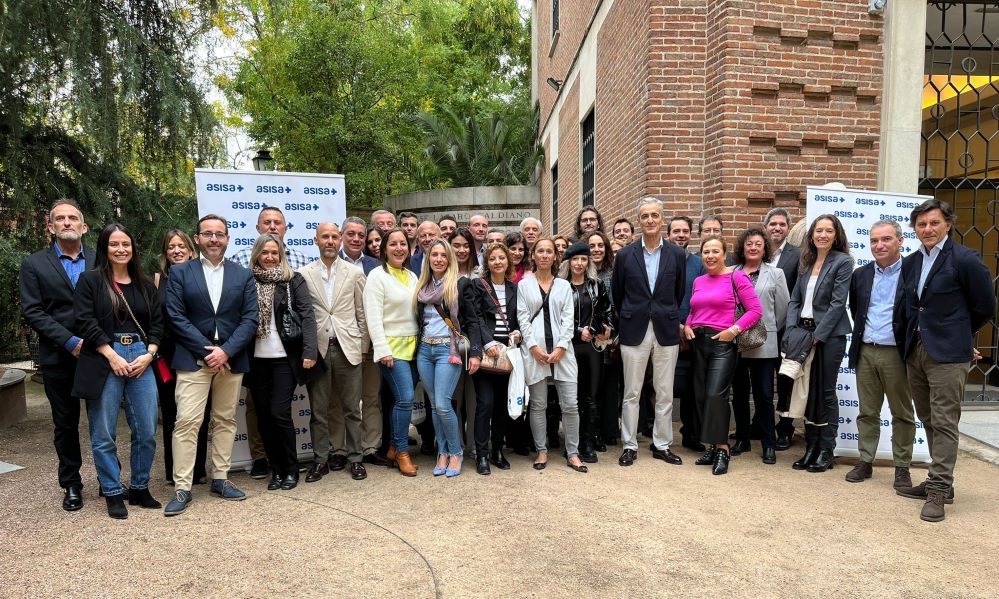 ASISA reúne a sus 20 agencias locales de Madrid para fortalecer su estrategia comercial.