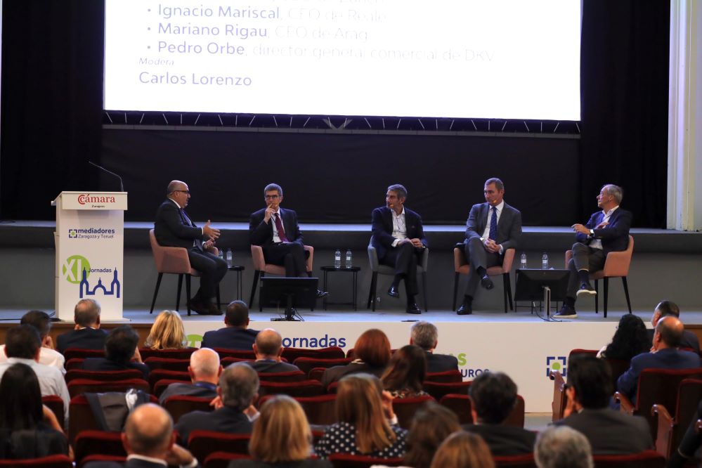 Los Colegios de Zaragoza y Teruel reúnen a los CEO del seguro en sus Jornadas.