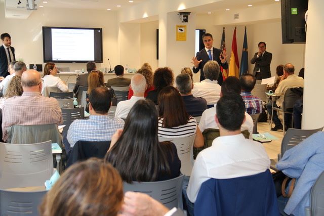 El Colegio de Valencia acoge la XII edición del Encuentro de Corredores de Previsora General.