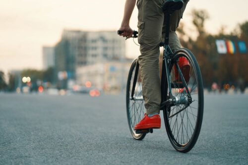 Cleverea repasa las ventajas de moverse en bici de forma segura.
