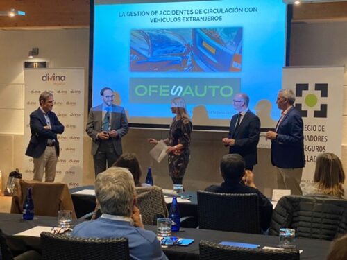 El Colegio de Valladolid y Divina Seguros organizan una charla sobre la Carta Verde y la nueva directiva en materia de RC en automóviles.