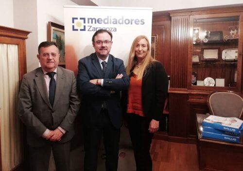 Salus y el Colegio de Mediadores de Seguros de Zaragoza firman un convenio para mejorar la competitividad de los colegiados.