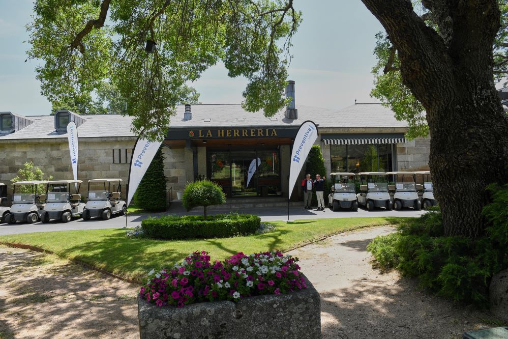 Preventiva Seguros reúne a colaboradores y profesionales del seguro en su XII Torneo de Golf.