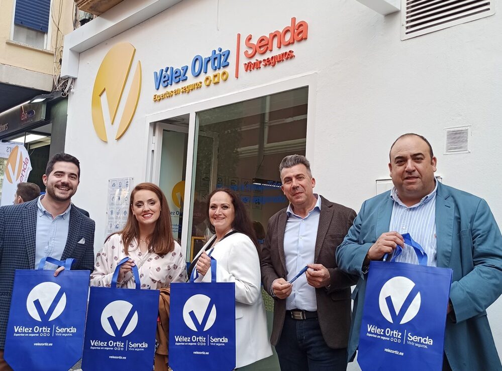 Senda vivir Seguros expande su marca con la nueva oficina de Vélez Ortíz|Senda en Lorca.