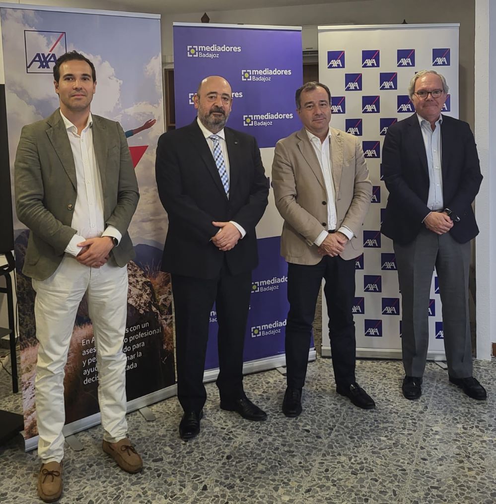 AXA España y el Colegio de Badajoz pondrán en marcha iniciativas para favorecer el desarrollo empresarial de los mediadores de la provincia.