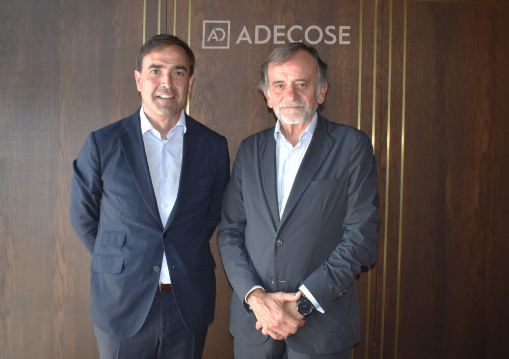 ADECOSE invita a su almuerzo mensual con socios enel mes de julio a Enrique López, Country Manager Iberia de AXA XL.