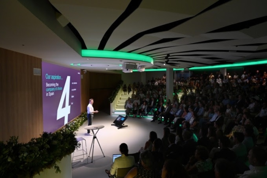Allianz Seguros celebra un encuentro híbrido con 1.300 empleados