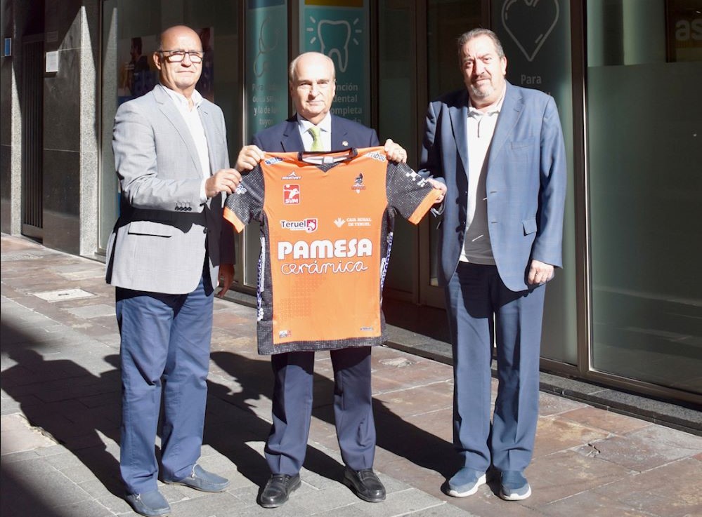 La AD Club Voleibol Teruel disputará esta temporada la Superliga Nacional de Voleibol masculino y la Copa del Rey, explica ASISA.