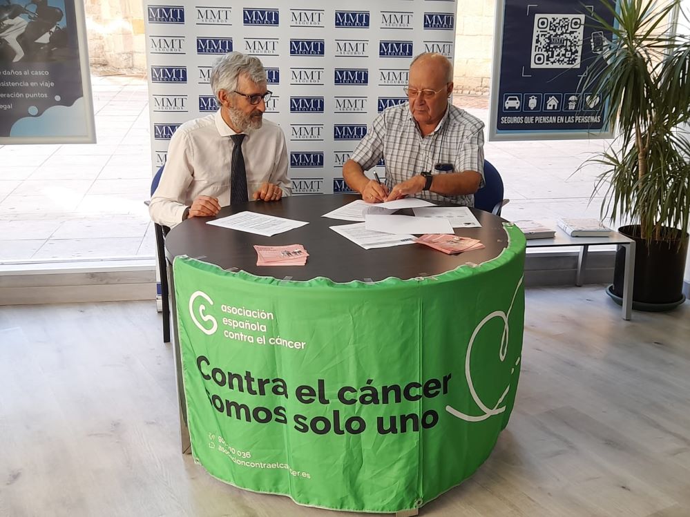 La renovación de este convenio demuestra el compromiso de MMT Seguros y la AECC Zamora en su lucha compartida contra el cáncer de mama.