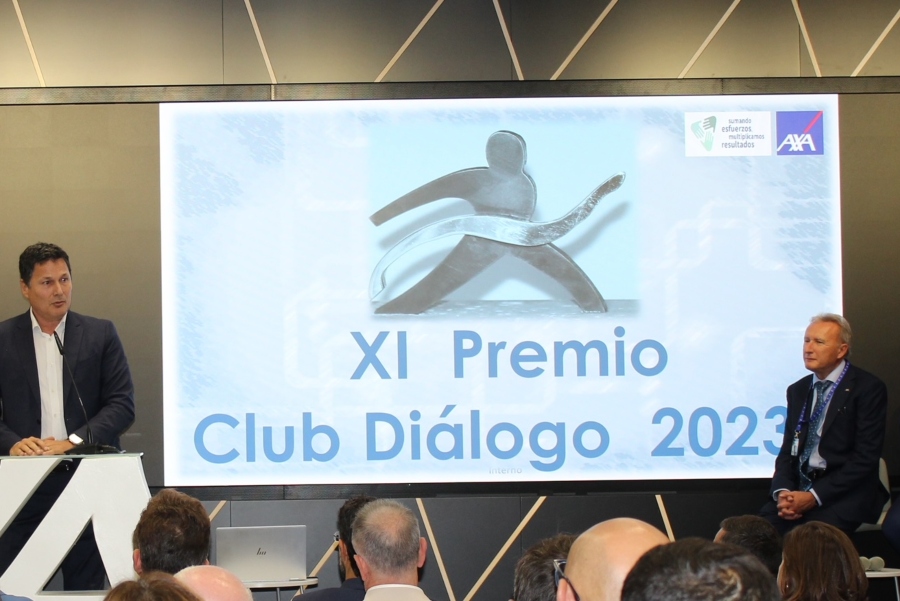 Fundación AXA recibe un premio del Club Diálogo por su implicación con la red de agentes