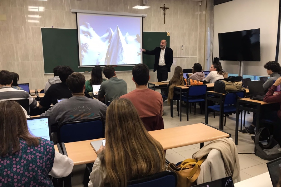 Grupo Init y la Universidad Francisco de Vitoria apuestan por la formación en salud digital