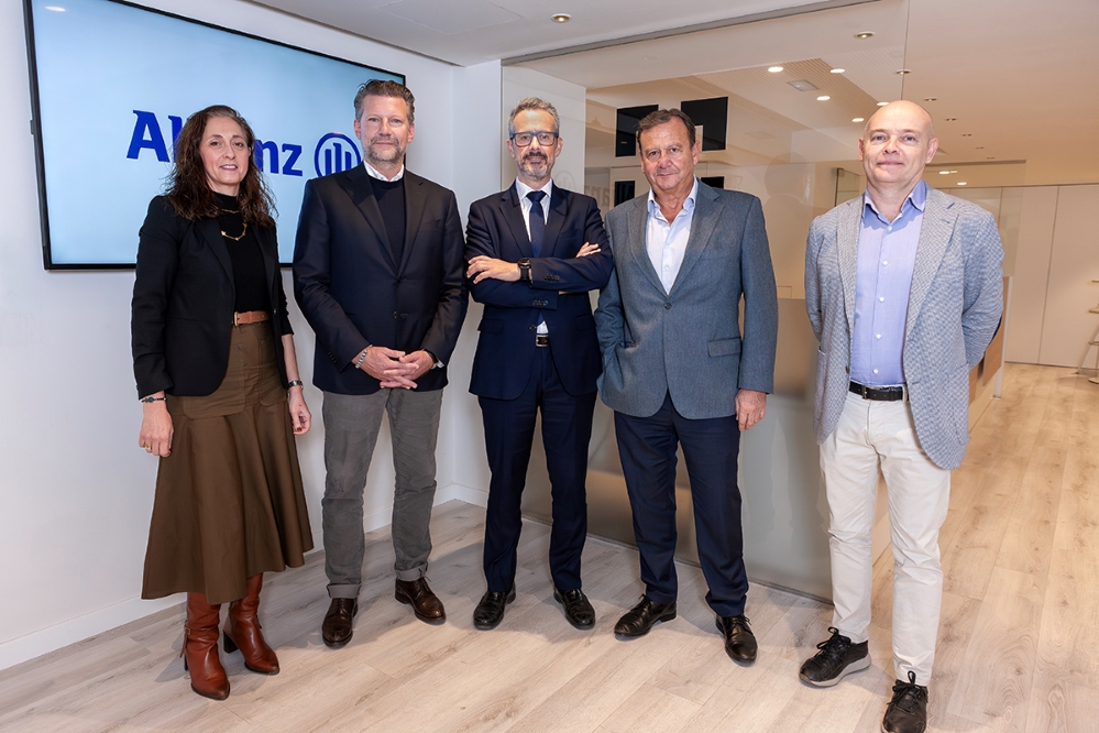 Allianz Seguros y el Colegio de Valencia han reafirmado su alianza mediante la renovación de su acuerdo de colaboración por otro año más.