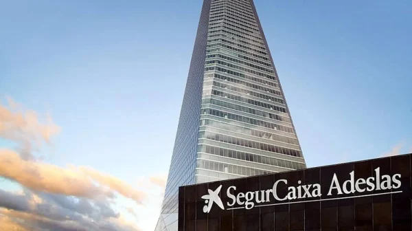 SegurCaixa Adeslas acredita su fortaleza en gestión de negocio