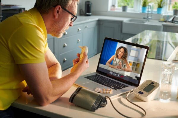IMQ lanza nuevos servicios digitales con chat y telemedicina