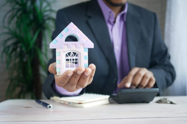Según iAhorro, las hipotecas son un 12% más baratas que los alquileres