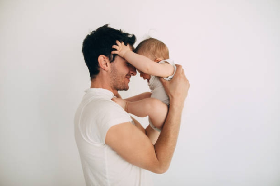 onLygal aclara las dudas sobre el permiso de paternidad