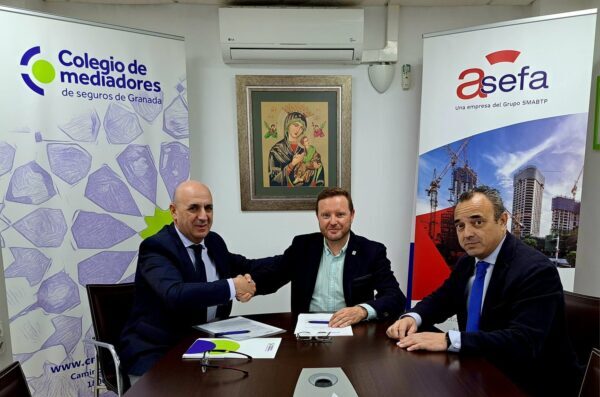 El Colegio de Granada renueva su acuerdo de colaboración con Asefa