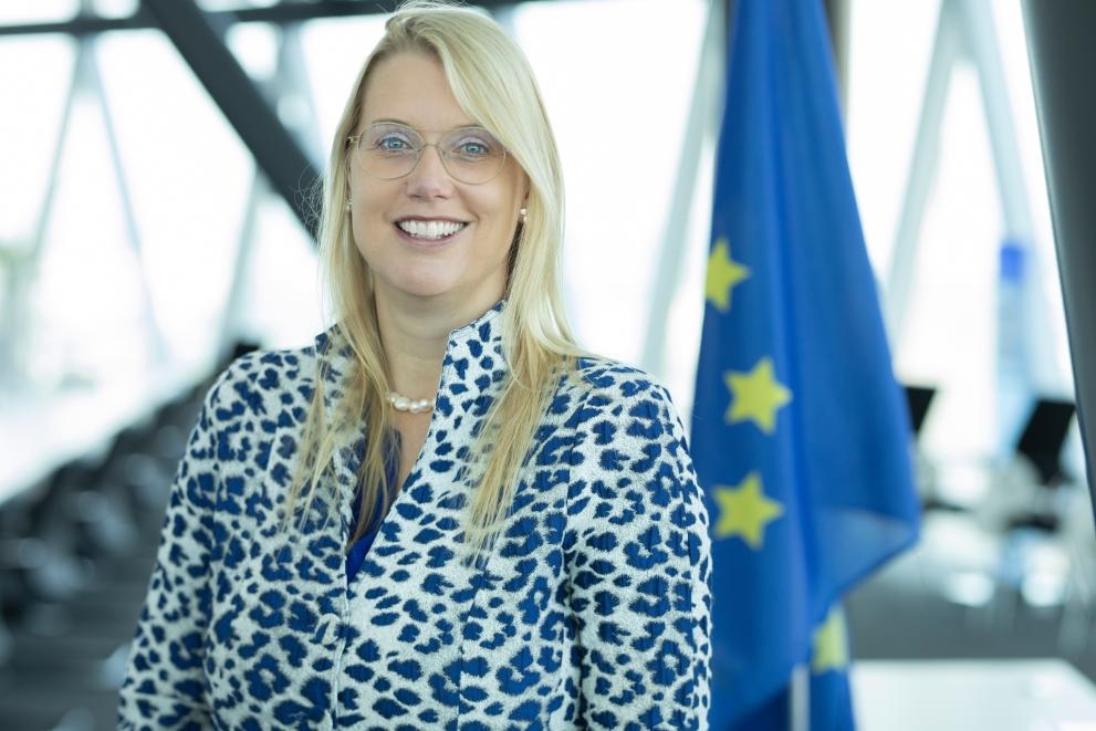 Petra Hielkema, presidenta de EIOPA, ha destacado en una entrevista para la revista del Consejo General los retos del sector asegurador.
