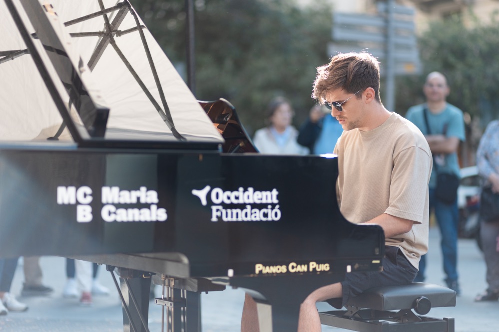 El viernes 4 de octubre, las calles de Girona se transformarán en un escenario musical con la iniciativa "Tu ciudad se llena de pianos".