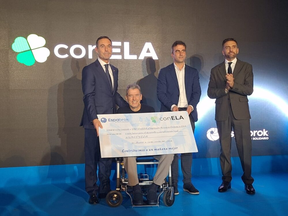 El Palacio de Neptuno de Madrid acogió la XII Edición del Premio Solidario Espabrok, organizado por la red de corredurías de seguros con presencia en toda España.