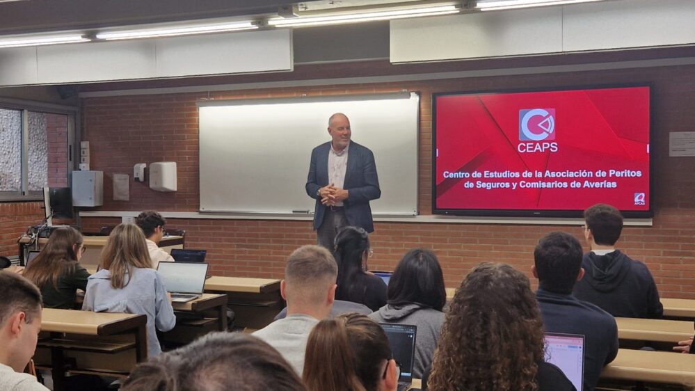 APCAS presenta la profesión de Perito de Seguros a los alumnos del Máster en Ciencias Actuariales y Financieras de la Universidad de Barcelona.