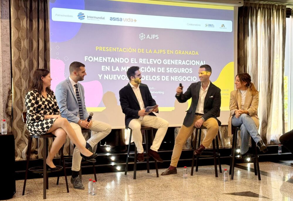 ASISA Vida patrocina la presentación de la Asociación de Jóvenes Profesionales del Seguro (AJPS) en Granada.