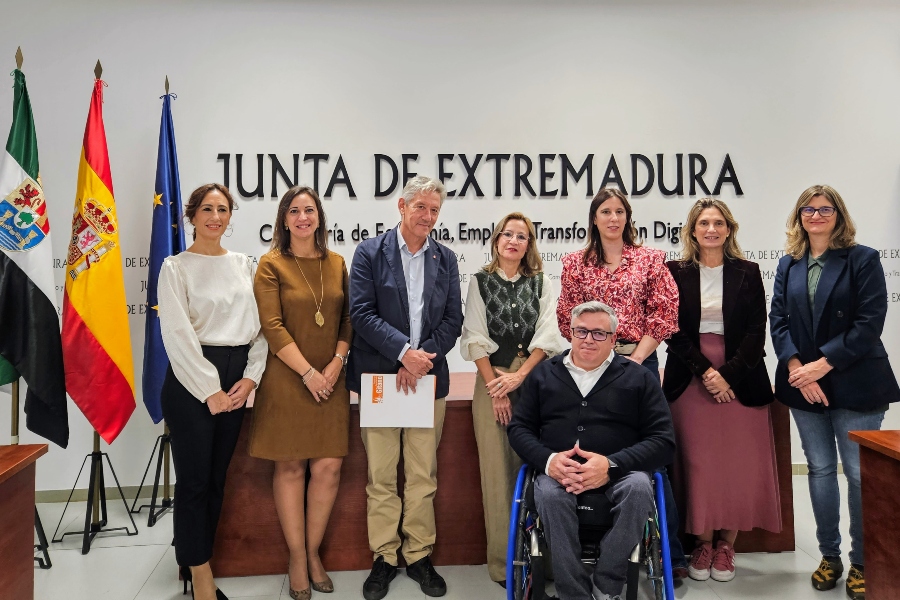 Fundación Integralia DKV impulsa la formación en TIC para personas con discapacidad