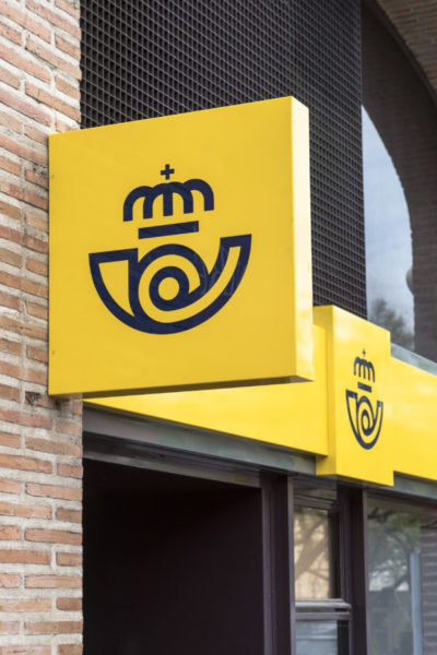 Correos ha anunciado un nuevo plan de beneficios fiscales para sus empleados, cuya primera iniciativa incluye seguros de salud.