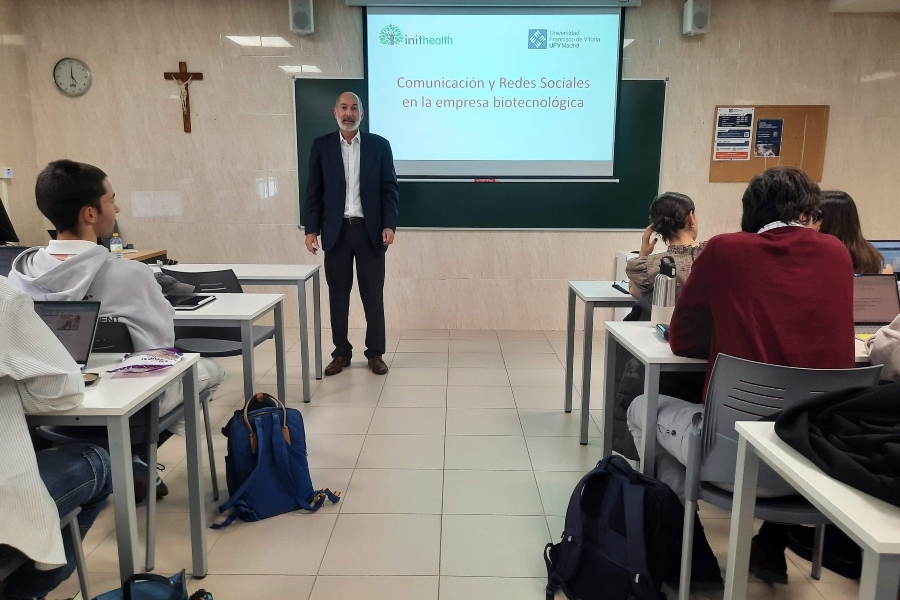 Inithealth colabora en el Grado de Biotecnología de la Universidad Francisco de Vitoria