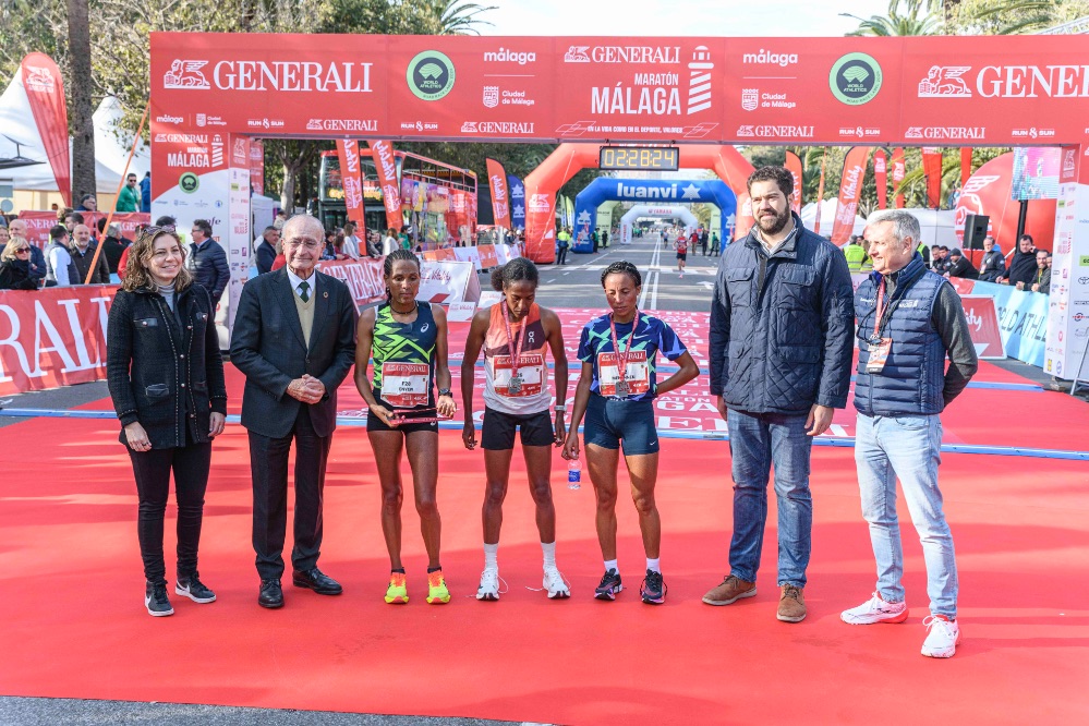 El XIV Generali Maratón de Málaga ha hecho historia al congregar a 16.000 corredores, duplicando la participación registrada el año anterior.