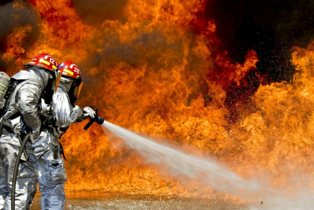 Los incendios avivan la crisis del seguro de hogar que sufren en California debido al alza del riesgo de incendios y catástrofes naturales.