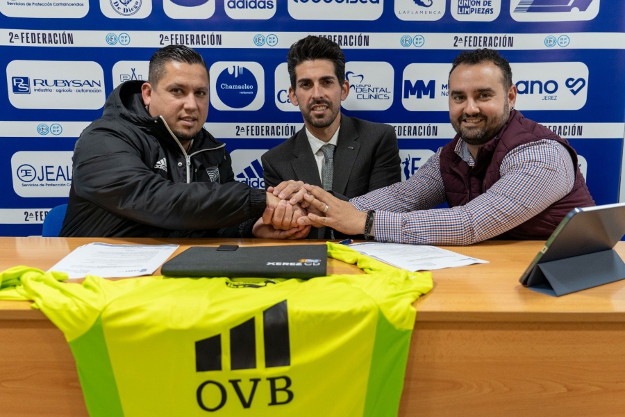 OVB se convierte en patrocinador oficial de los equipos de fútbol sala y baloncesto de Jerez