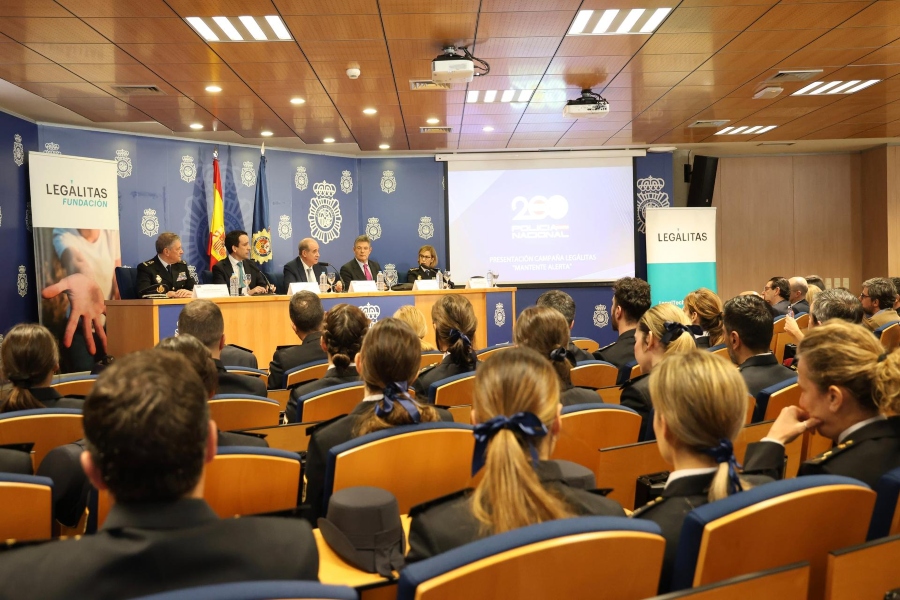 Fundación Legálitas y Policía Nacional presentan una campaña contra ciberestafas